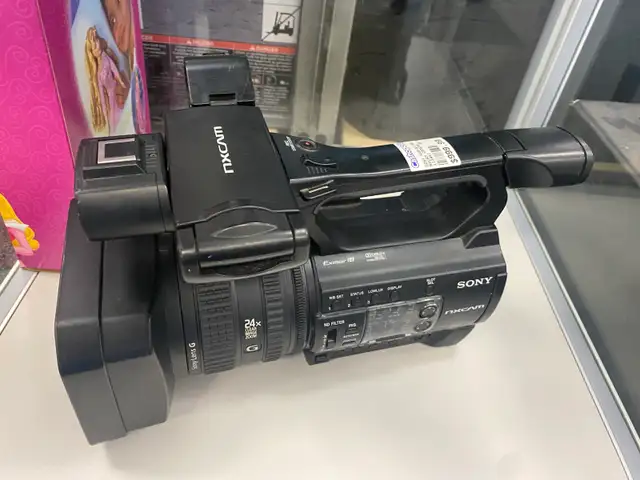 Sony HXR-NC100 @ Cashopolis