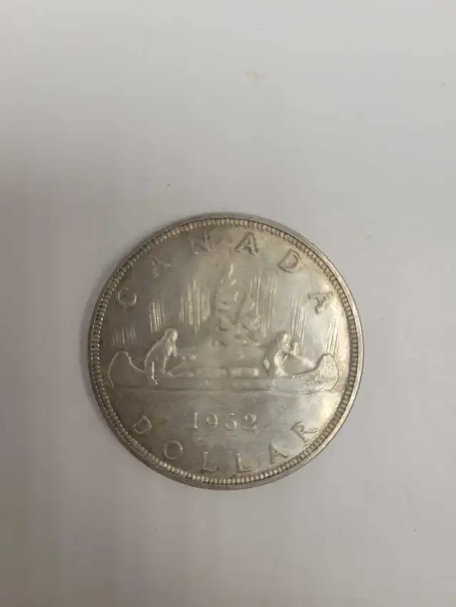 Canada 1962 Silver Dollar