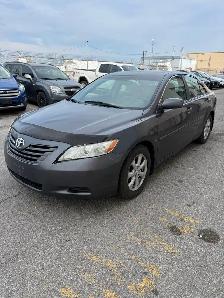 2009 Toyota Camry LE - Photo 2