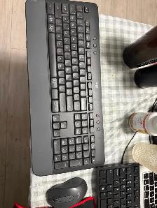 A good thing for sale. Acer Nitro 31.5, and Logi Keyboard - Photo 3