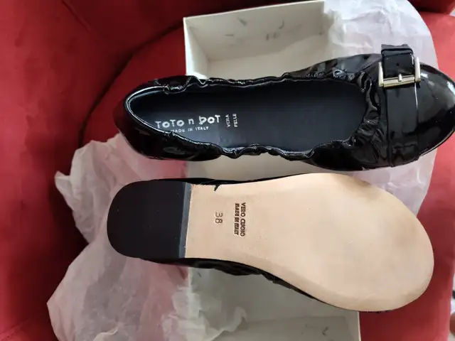 Miss Dot ballet flats size 7.5 (EU 38)/ gloss/ Italy / leather