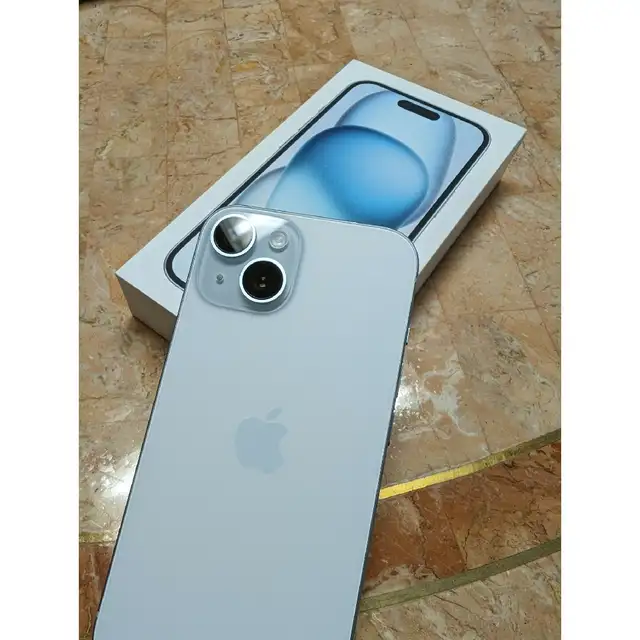 unlocked iphone 15(128GB)$799 with 1 year of warranty!!