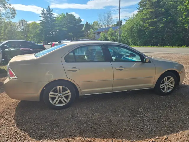 2008 Ford Fusion SE Sedan