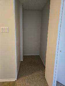 MAIN FLOOR – 1 BDRM – CAT FRIENDLY - Photo 9