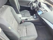 2012 Mazda Mazda3 Sedan Well Maintained Low Kilometers - Photo 11
