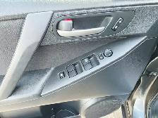 2012 Mazda Mazda3 Sedan Well Maintained Low Kilometers - Photo 16