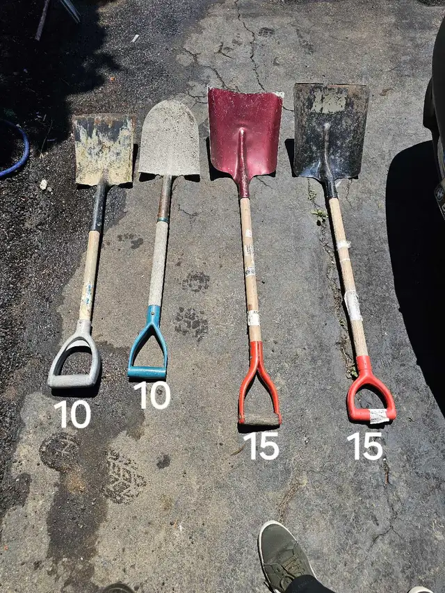 Assorted Garden Shovels aluminum short