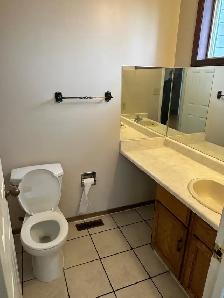 Home upper floor rent - Photo 3
