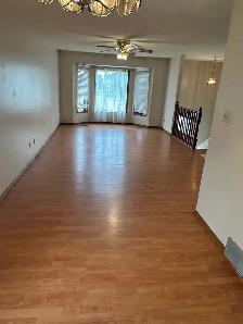 Home upper floor rent - Photo 4