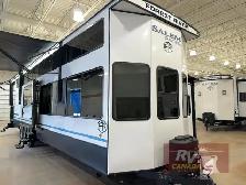2025 Forest River RV Salem Grand Villa 42VERANDA - Photo 5