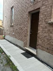 1 basement apartment in north Oshawa - Photo 2