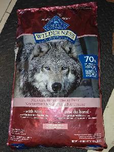 Blue Buffalo Wilderness Beef Large Adult Dry Dog Food 10.9 kg