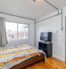 Excellent location at 1712 Rue Allard, Montreal - Photo 2