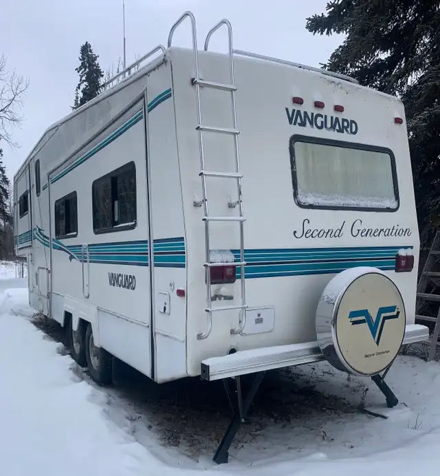 1998 Vanguard 5th Wheel Travel Trailer