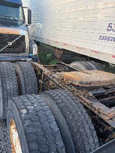 Daycab LOW km manual 10 speed intl prostar - Photo 8