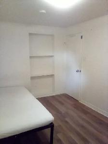Roommate wanted unfurnished room $600 Scarborough area