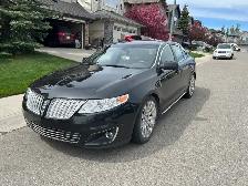 Luxury Lincoln 2010 MKS