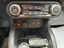 2023 Nissan Versa Low Km H.seat R.start B.cam 3 months warranty - Photo 17