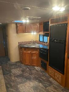 2012 Forrest river 27ft - Photo 5