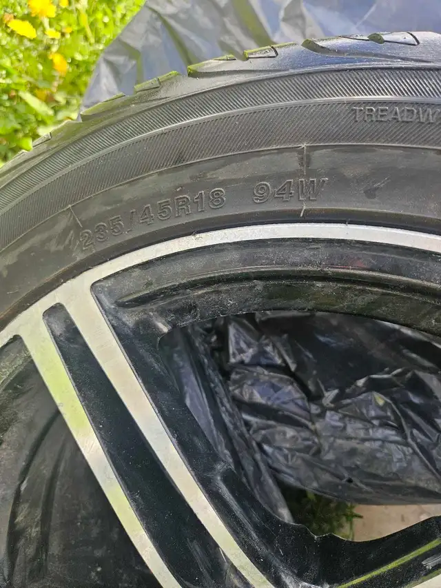 235/45r18 summer tire and rim