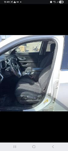 2011 CHEVY EQUINOX AWD - Photo 4