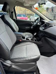 2019 Ford Escape SE 4WD : Push Button Start - Photo 10