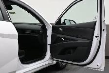 2025 Hyundai Elantra Preferred Tech Sunroof, Bluelink, Apple/And - Photo 25