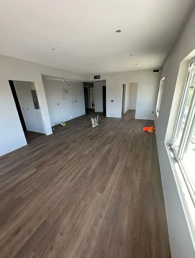 Flooring installer looking for work
