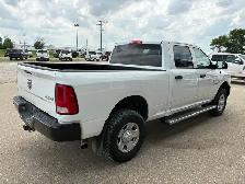 2015 Ram 3500 Crew Cab 4X4 ST 6.7L - Clean Title - Photo 4
