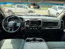 2015 Ram 3500 Crew Cab 4X4 ST 6.7L - Clean Title - Photo 11