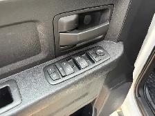 2015 Ram 3500 Crew Cab 4X4 ST 6.7L - Clean Title - Photo 16