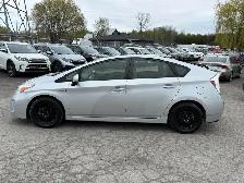 2012 Toyota Prius 5DR HB - Photo 2