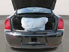2017 Chrysler 300 4dr Sdn 300S AWD - Photo 8
