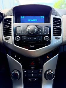 2013 Chevrolet Cruze LS Auto 4dr Sedan Automatic - Photo 13