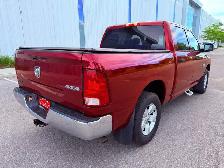 2014 Ram 1500 4WD 6CYL Automatic - Photo 3