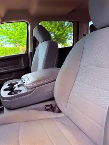 2014 Ram 1500 4WD 6CYL Automatic - Photo 12