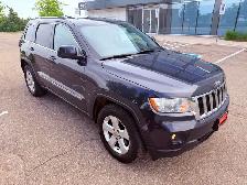 2012 Jeep Grand Cherokee Laredo 4dr 4x2 Automatic - Photo 3