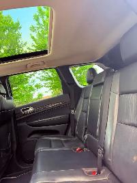 2012 Jeep Grand Cherokee Laredo 4dr 4x2 Automatic - Photo 10