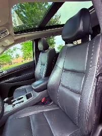 2012 Jeep Grand Cherokee Laredo 4dr 4x2 Automatic - Photo 13