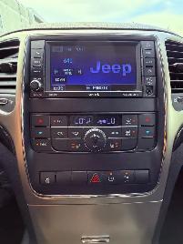 2012 Jeep Grand Cherokee Laredo 4dr 4x2 Automatic - Photo 16