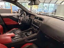 2018 Jaguar F-Pace S - Photo 11