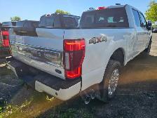 2022 Ford Super Duty F-250 SRW - Photo 2