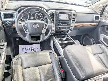 2017 Nissan Titan 4WD Crew Cab SL | Back-up cam! | Heated seats! - Photo 9
