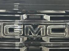 2026 GMC Acadia Denali Ultimate - Photo 8