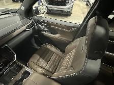 2026 GMC Acadia Denali Ultimate - Photo 15