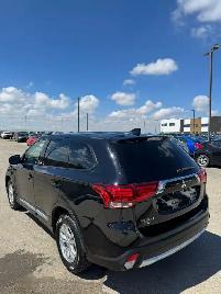 2018 Mitsubishi Outlander ES 4WD : Backup Camera - Photo 6