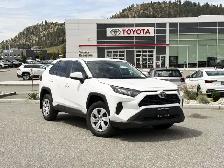 2025 Toyota RAV4 LE - Photo 2