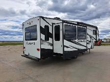 2018 Sundance T/A 5TH Wheel Holiday Trailer 289TS - Photo 11