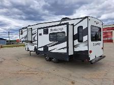 2018 Sundance T/A 5TH Wheel Holiday Trailer 289TS - Photo 12