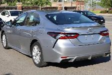 2024 Toyota Camry SE Auto - Photo 4